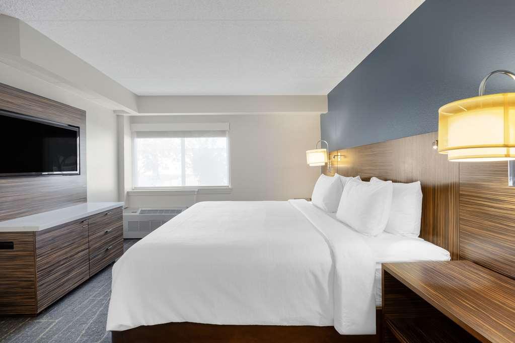 ווטרלו The Lux Hotel & Conference Center, Ascend Hotel Collection חדר תמונה